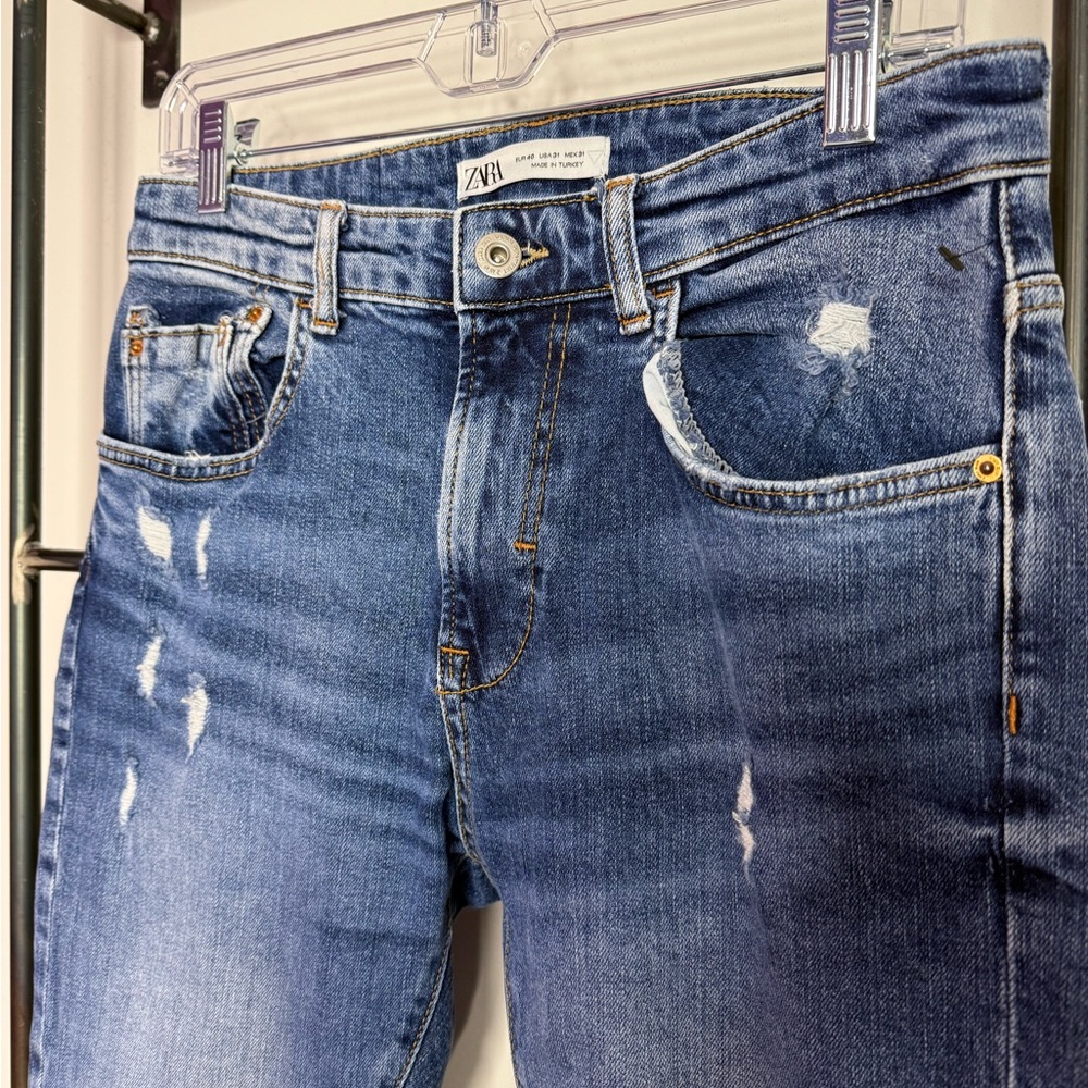 Zara Distressed Skinny Jeans 31 (Fits US 6) Medium Wash